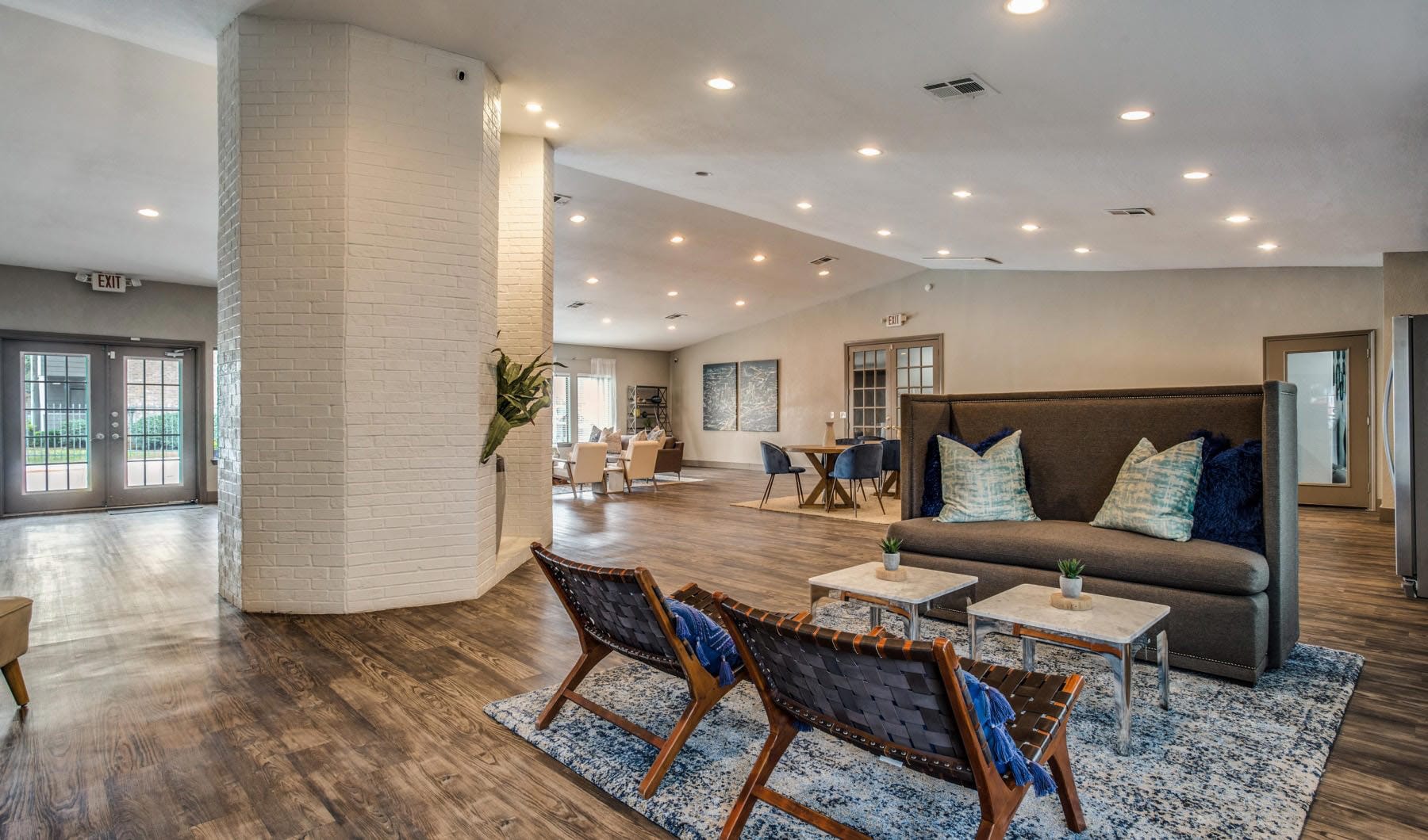 the living room at The  Mark at 2600
